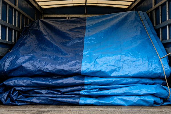 What are the requirements for transporting and storing large-sized tarpaulins What are the requirements for transporting and storing large-sized tarpaulins