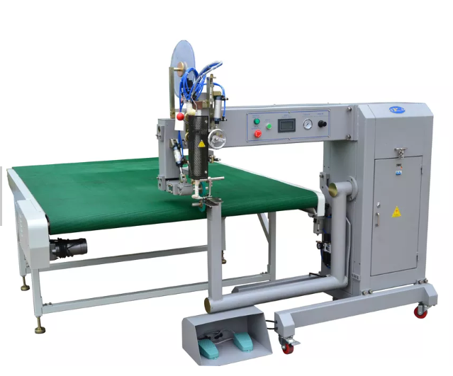 High-power Industrial Hot Air Welding Machine Capable of Welding Heavy PVC Tarpaulins