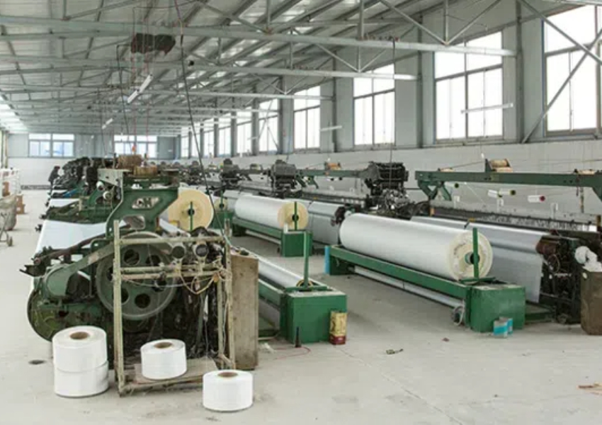 Polyester weaving equipment