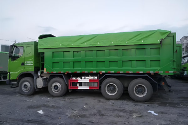How to Choose the Right Truck Top Tarp? A Guide to PVC Tarpaulin Selection